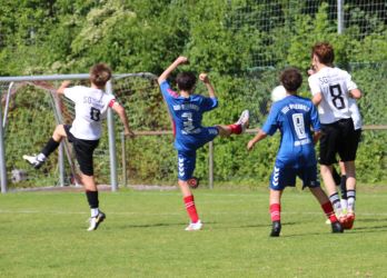 HP-202505-C-Jun-Triplesieger-01.jpg