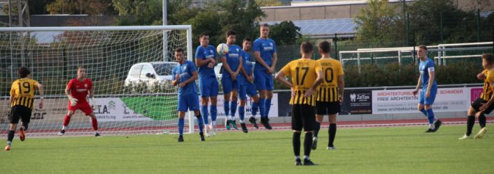 Wieso geht der Ball an der Mauer vorbei zum 0:1 in die lange Ecke?