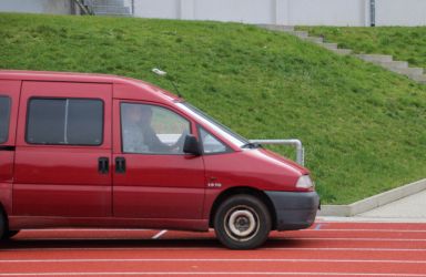 Mit dem privaten Krankenwagen wurde Luka abtransport. Luka, gute Besserung